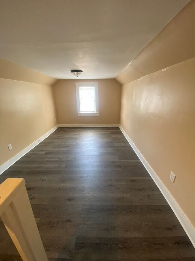 Building Photo - Mobley