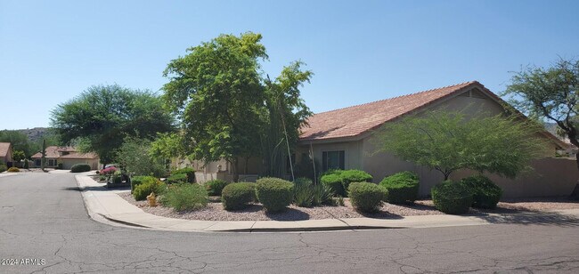 Building Photo - 3630 E Goldfinch Gate Ln