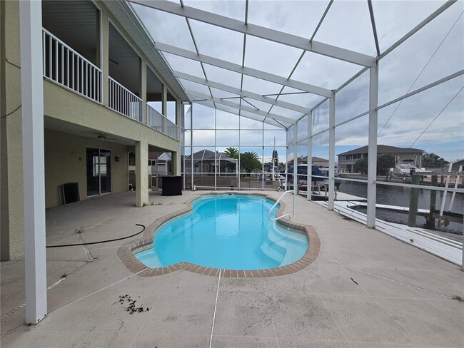 Building Photo - 7423 Southwind Dr