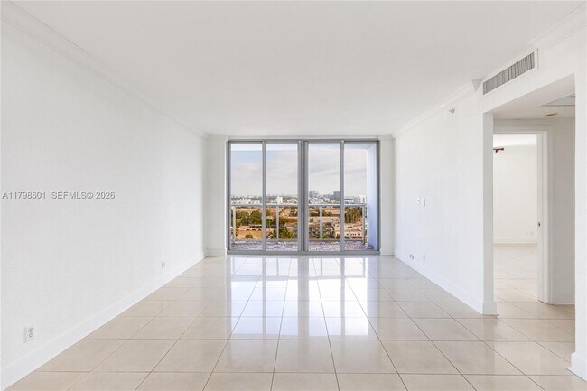 Building Photo - 401 69th St