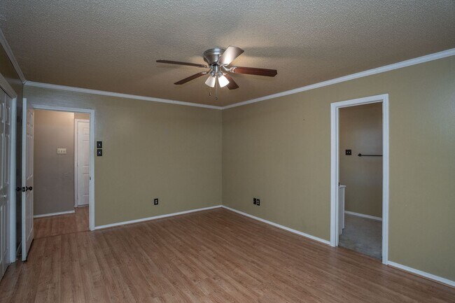 Building Photo - 4 Bedroom Home in North Little Rock with S...