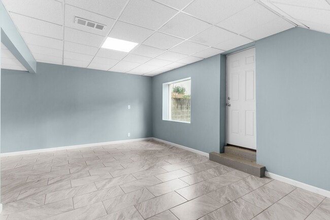 Building Photo - 3961 New Rd