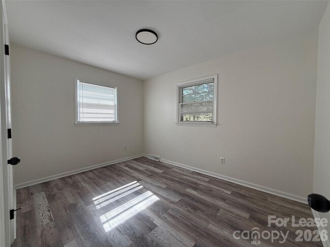 Building Photo - 201 Allison Dr