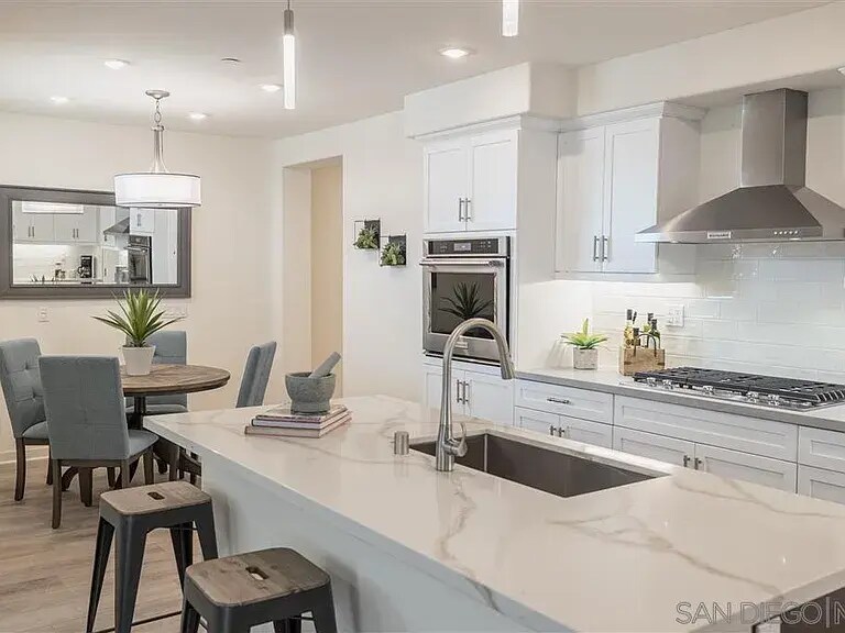 Building Photo - 3128 Canon St