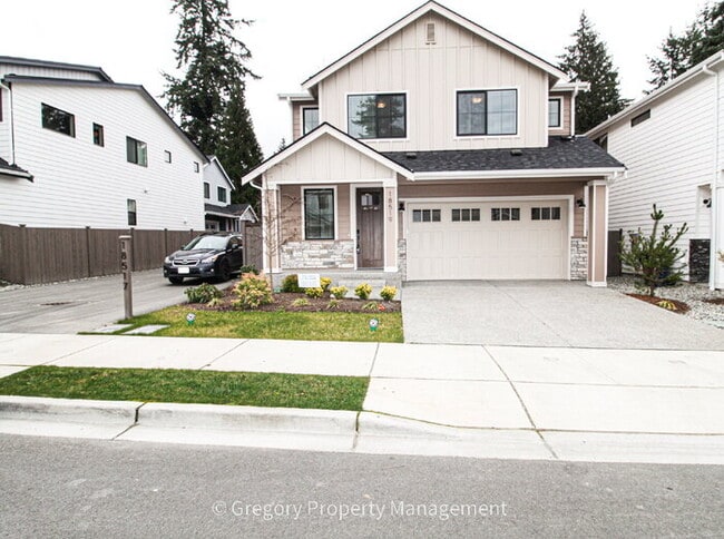 Building Photo - Brand New Spacious 5-Bedroom Retreat at Coyote Ridge 3 Full Baths 2 Car Garage 2330sf A/C Prime B...