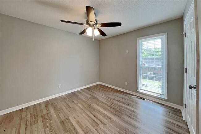 Building Photo - 3912 Sharpel Ln NW