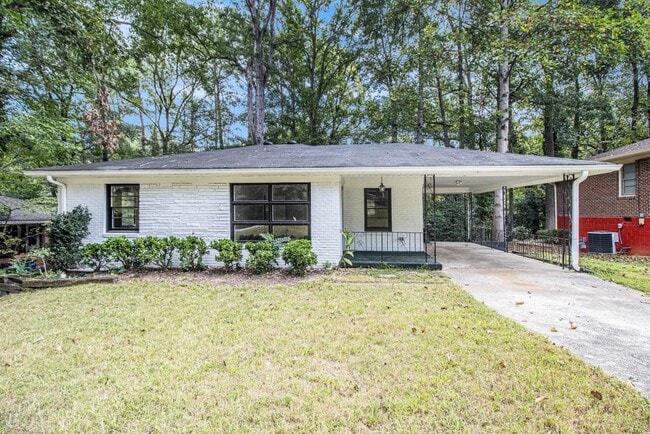 Primary Photo - 2550 Graywall St