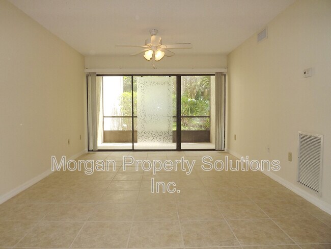 Building Photo - 3284 S Semoran Blvd