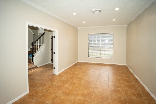 Building Photo - 2956 Waterloo Rd