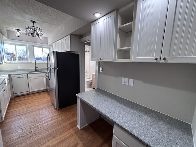 Building Photo - 7556 Byron Pl