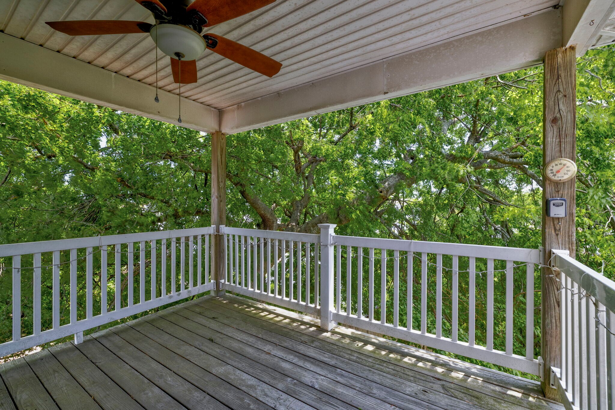 3rd Fl Balcony - 208 56th St