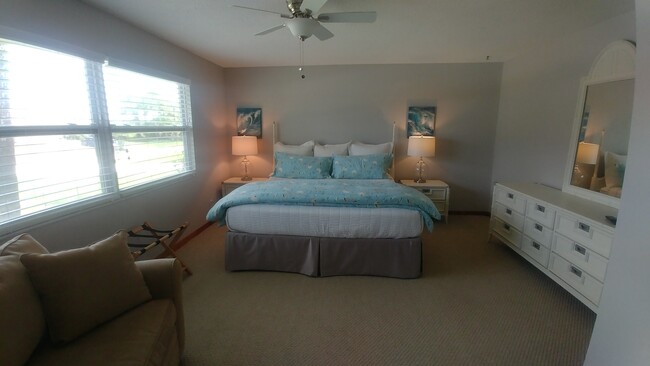 Also has a pull out couch bed - 47 Sea Island Dr N