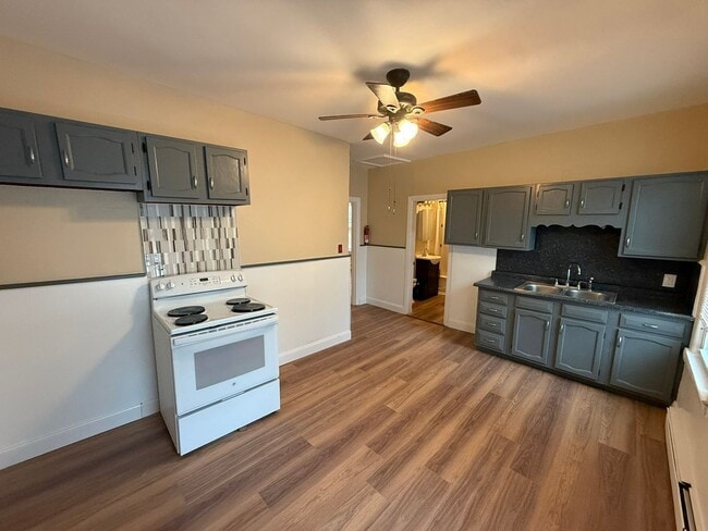 Building Photo - 29-31 Palmer Ave