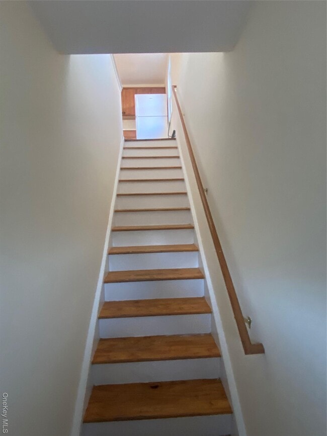 Building Photo - 12 Mountain Ave