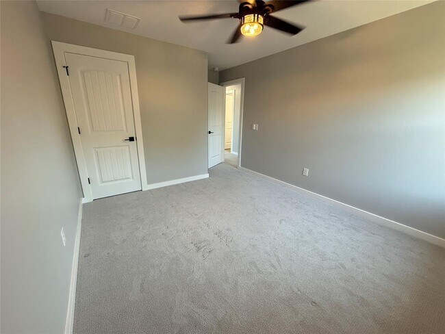 Building Photo - 6609 Ranchito Dr