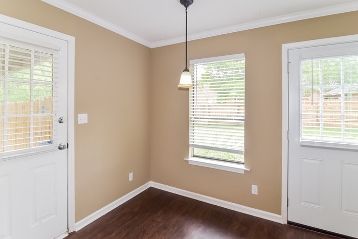 Building Photo - 6709 Woodglen Ct