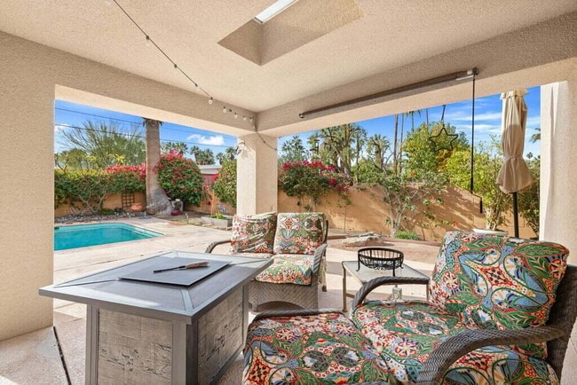 Building Photo - 74681 Peppertree Dr