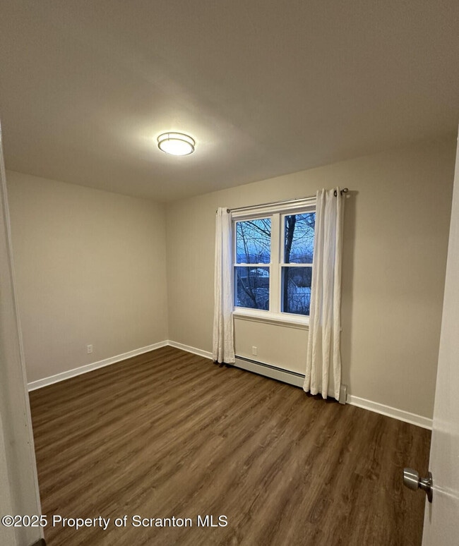 Building Photo - 2008 S Webster Ave