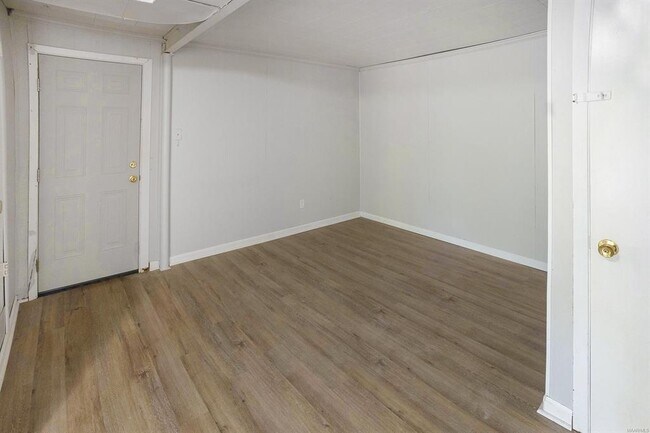 Building Photo - 1422 Flamingo Ln