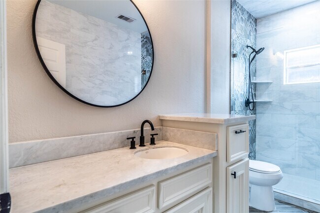 Building Photo - 4118 Topping St