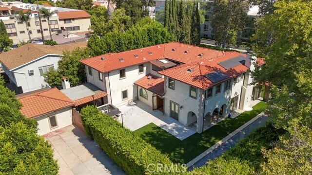 Building Photo - 11159 La Maida St