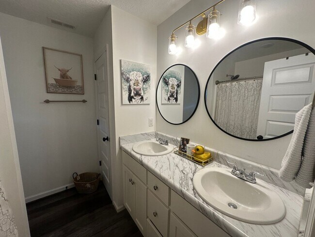 Building Photo - Jacksonville Rental!