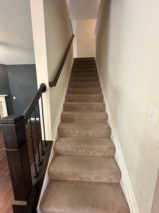 Building Photo - Spacious 4-Bedroom Home – Available Now!