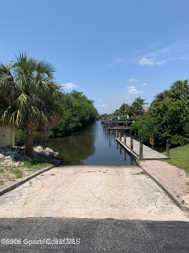 Building Photo - 421 Moray Pl