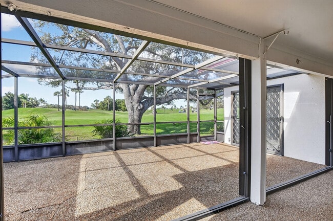 Building Photo - 661 Hollows Cir