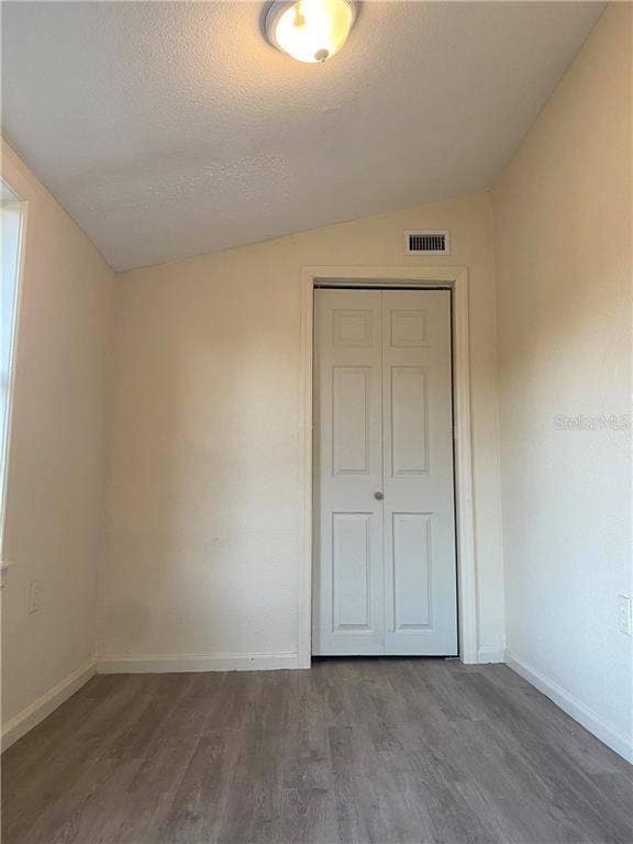 Building Photo - 821 Newton Ave S