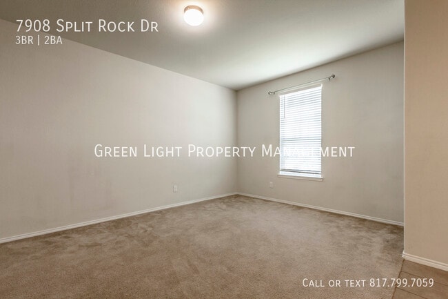 Building Photo - 7908 Split Rock Dr