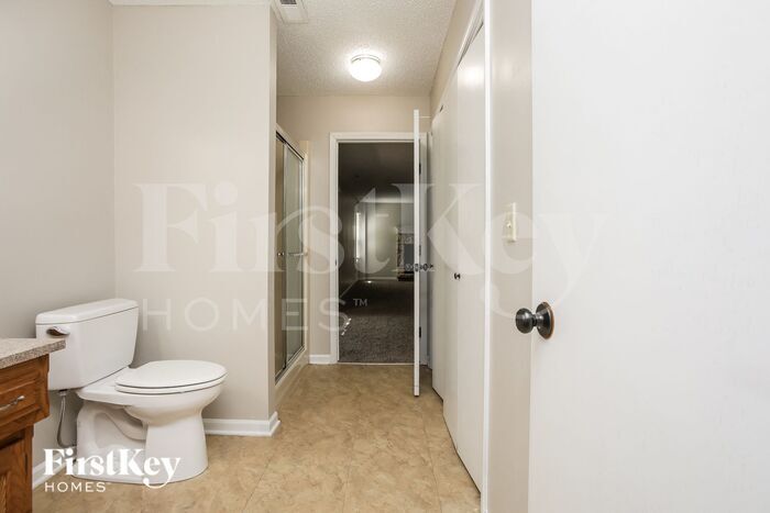 Building Photo - 8321 N Highland Ave