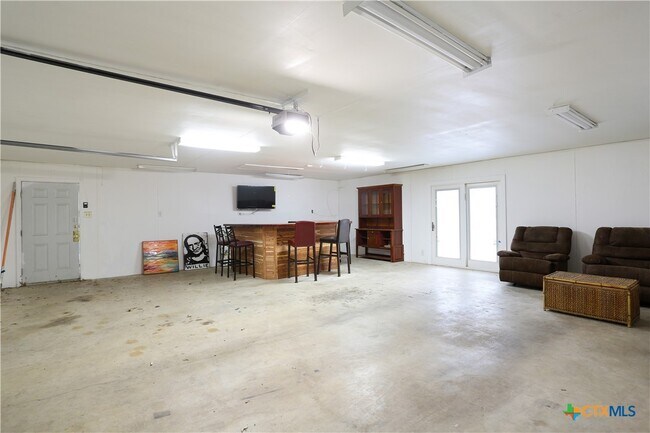 Building Photo - 1087 Driftwind Dr