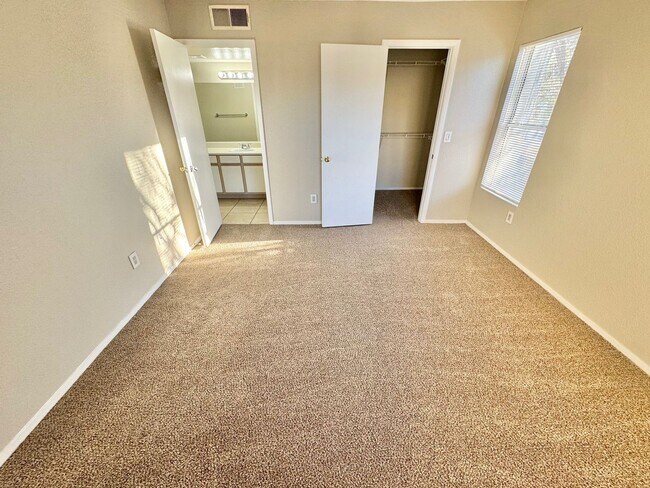 Building Photo - BRIGHT SILVERADO RANCH CONDO WITH BALCONY
