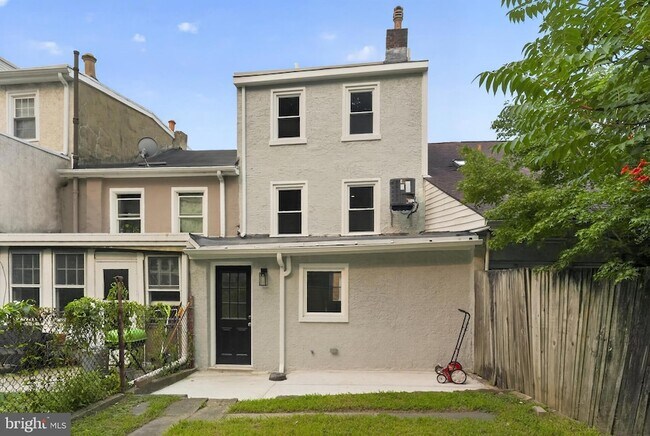 Building Photo - 4469 Silverwood St