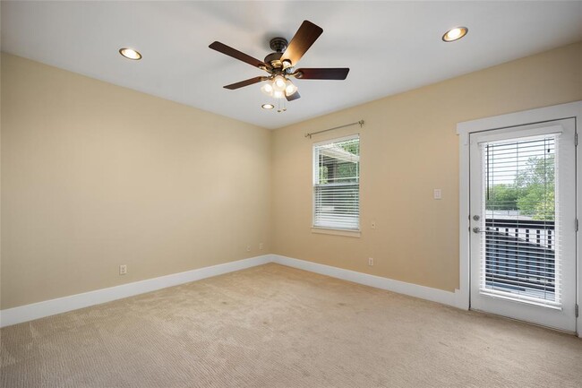 Building Photo - 1007 Taulbee Ln