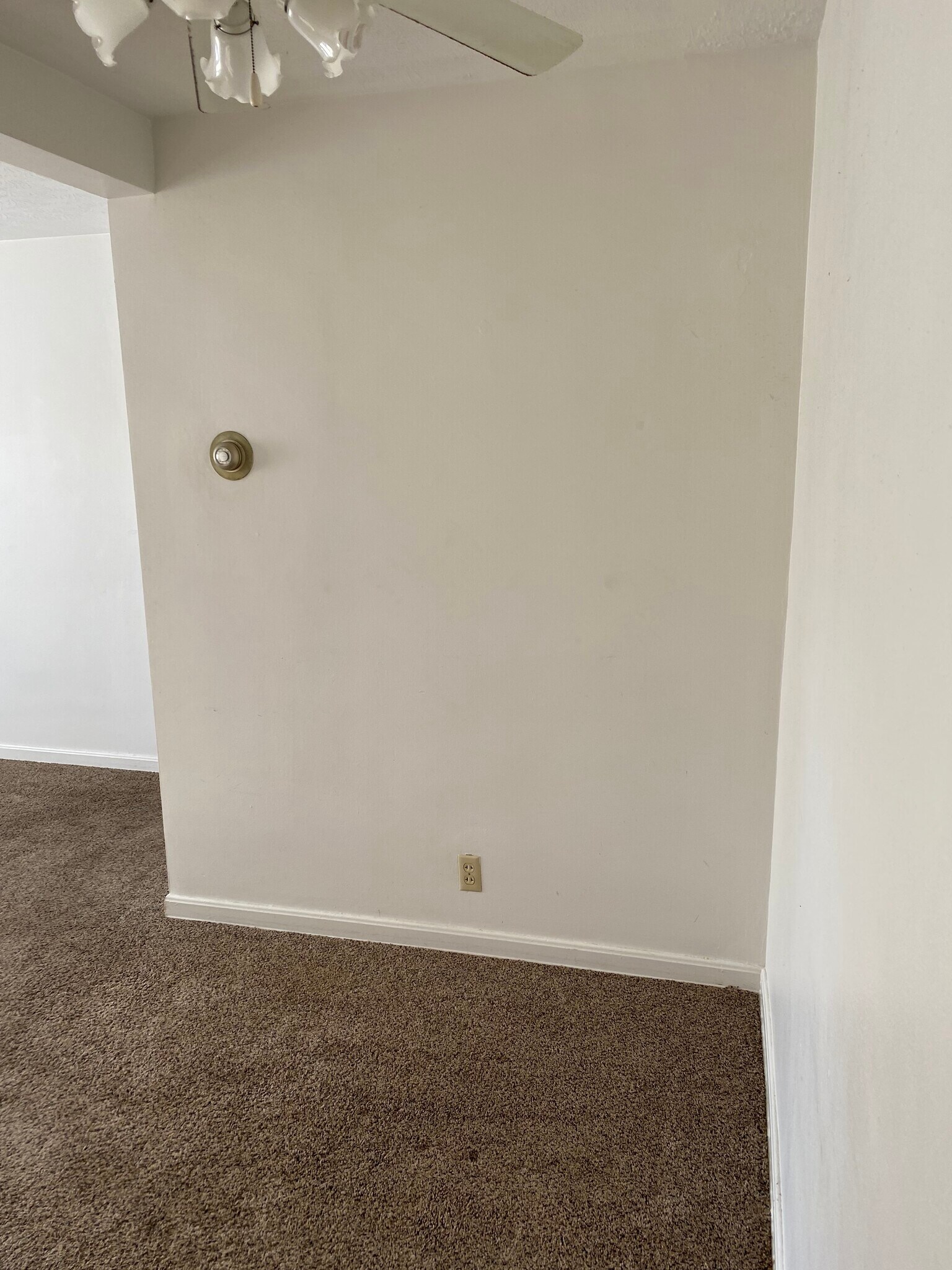 Dining Area - 1339 Sackett Ave