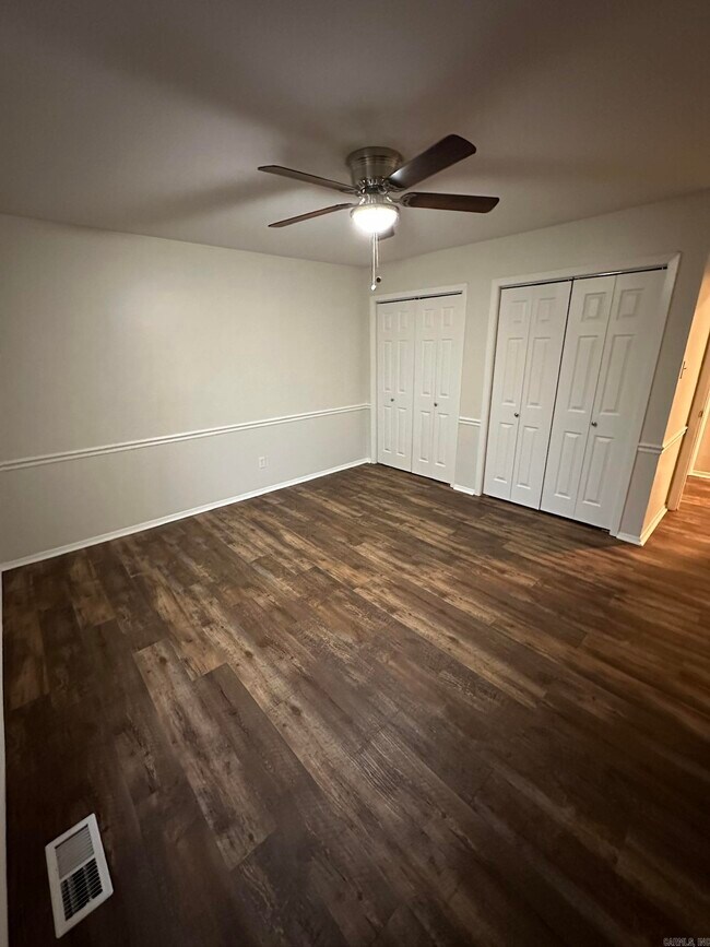 Building Photo - 7501 Oak Ridge Rd