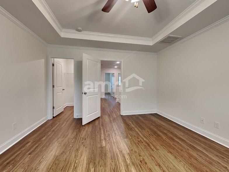 Building Photo - 234 Swan Dr