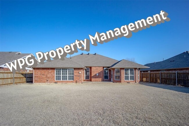 Building Photo - 3612 Crail Dr