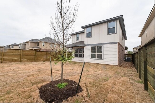 Building Photo - 3651 Sandy Brook Dr