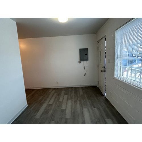 Building Photo - 1610 Rumrill Blvd