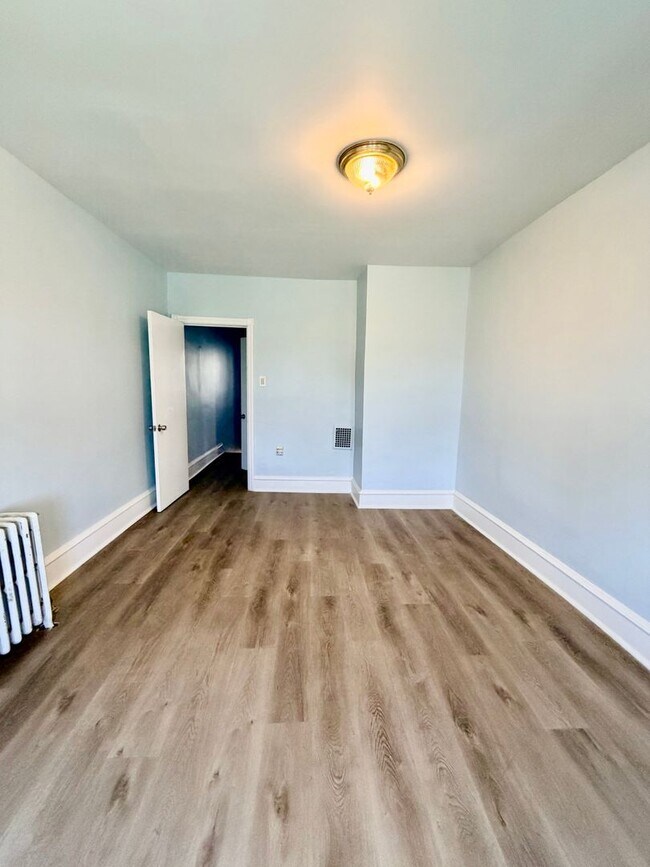 Building Photo - Available Now | Pet-Friendly 3-Bedroom Home with Spacious Living Areas
