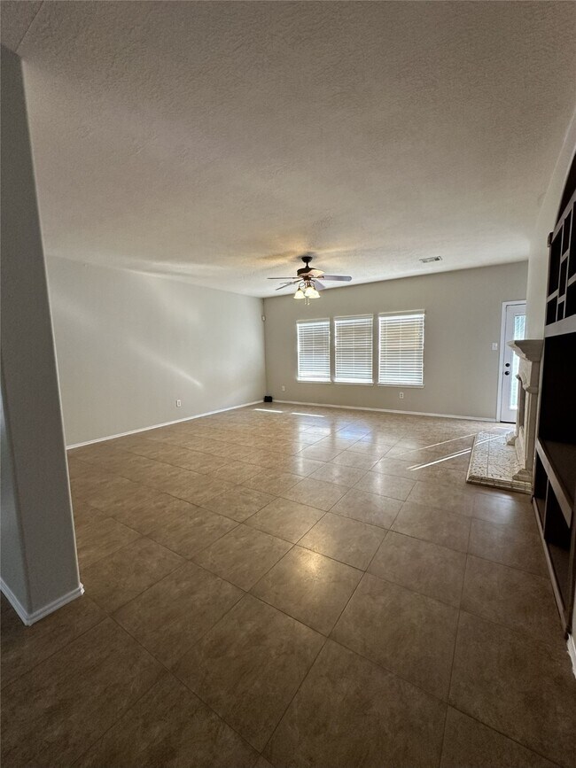 Building Photo - 3410 Azalea Sands Dr