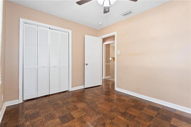 Building Photo - 4242 Marmora Dr