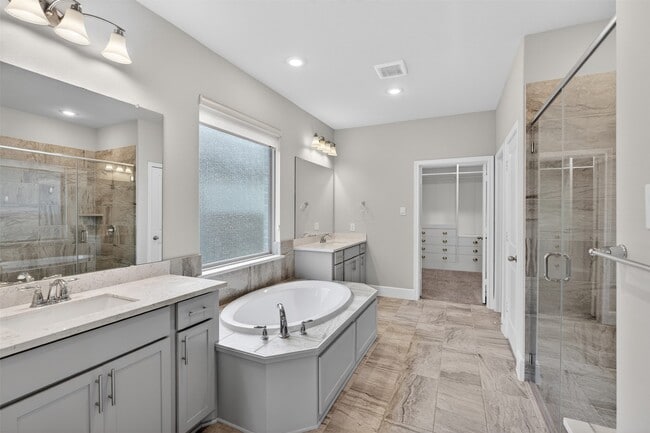 Building Photo - 3123 Lantana Trl