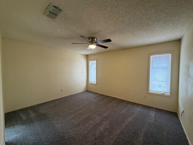 Building Photo - 5806 78th St