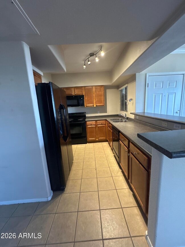 Building Photo - 15095 N Thompson Peak Pkwy