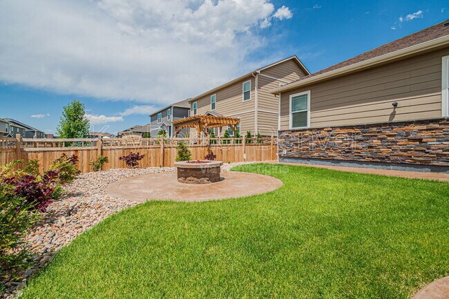 Building Photo - 6037 N Halifax Ct