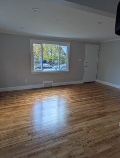 Building Photo - 50 Ridgeview Ave